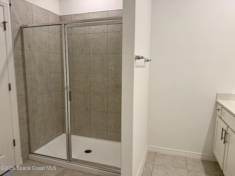 917 Castleford Ave NE — Photo 18