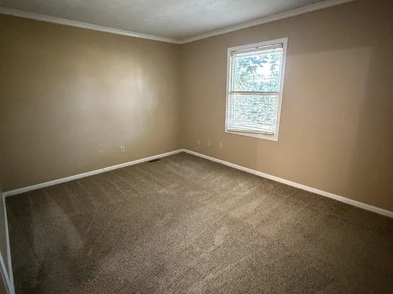 1100 Turkey Foot Rd #5 — Photo 23