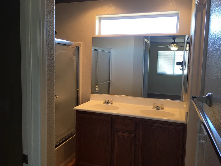 9933 Carrizo Springs Ave — Photo 17