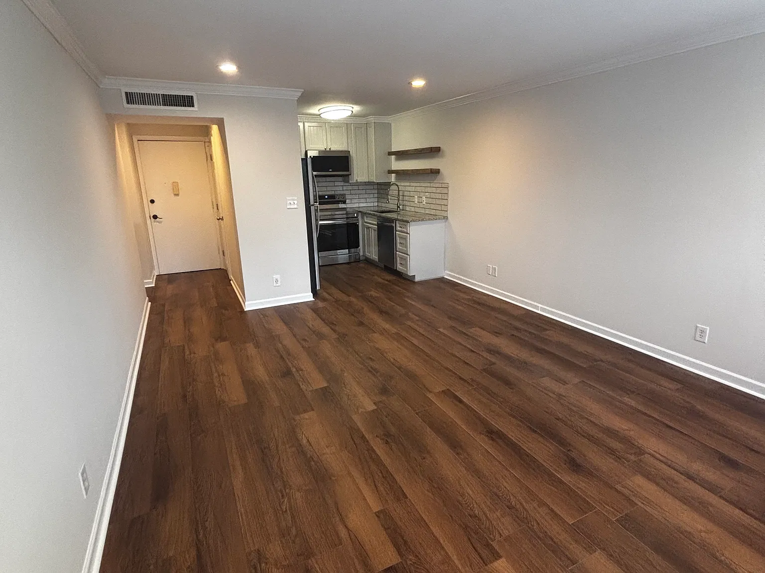 1 bed, 630 sqft, $1,425 — Photo 4