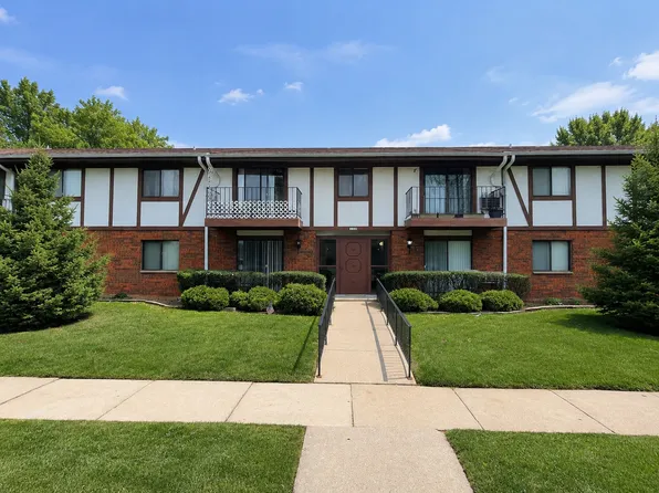 11244 W National Ave, 11244 W National Ave APT 107, Milwaukee, WI 53227