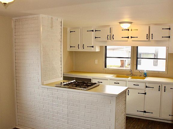 3rd image of 57 Jenny Ln