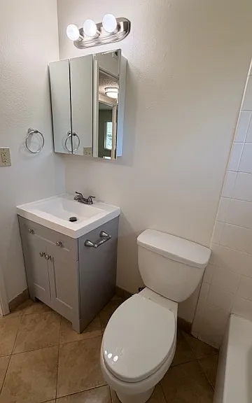 755 Carro Dr — Photo 5