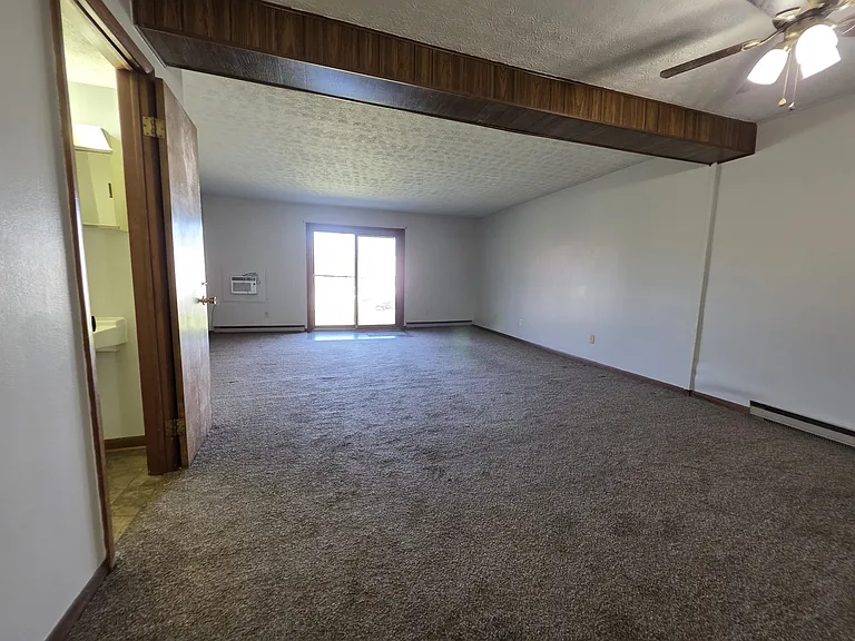 531 E Brown Ave — Photo 3