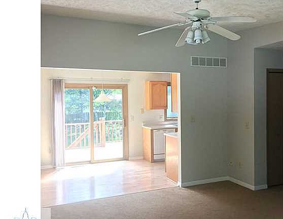 2nd image of 1221 E Wolf Ct