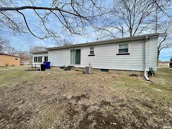 5th image of 519 N Lakeshore Dr