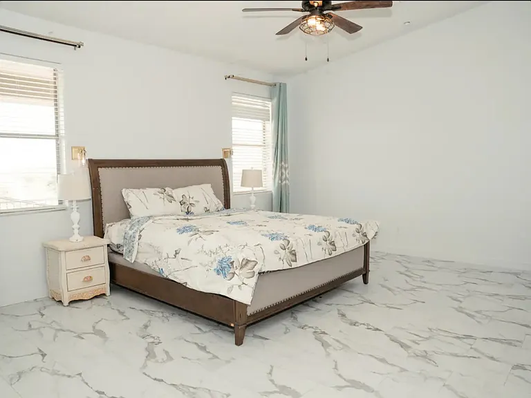 29601 W Columbus Ave — Photo 9