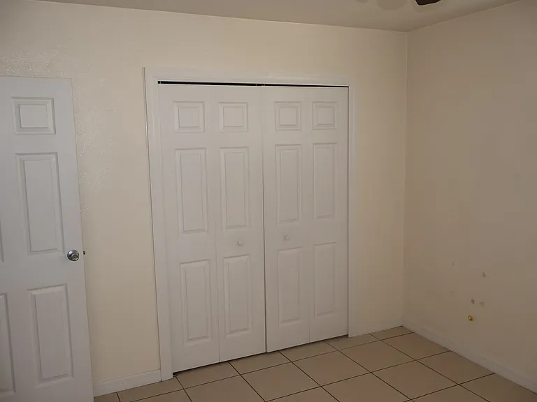 2411 W Lemon St #B — Photo 12
