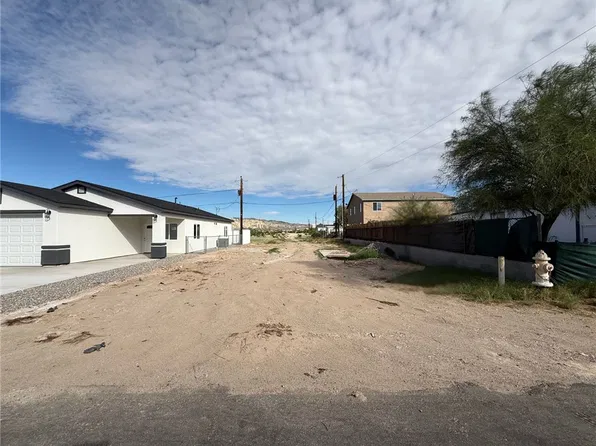 403 Rio Grande Way, Bullhead City, AZ 86442