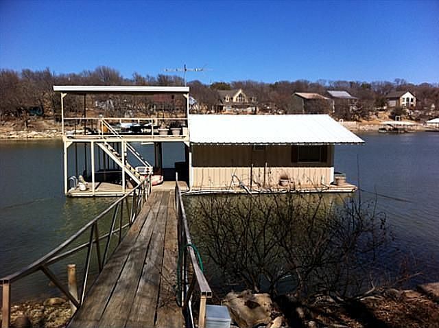 1st image of 449 Cozy Cove Ct
