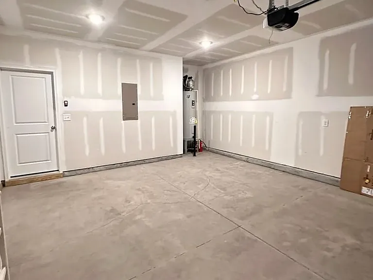 1007 Freeport Dr — Photo 18