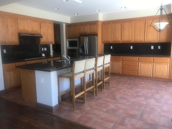 2nd image of 1516 Phlox Dr
