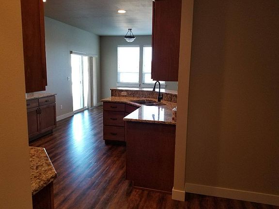 2nd image of 1731 Skeena Court