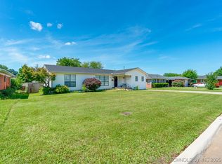 825 W 22nd St, Ada, OK 74820