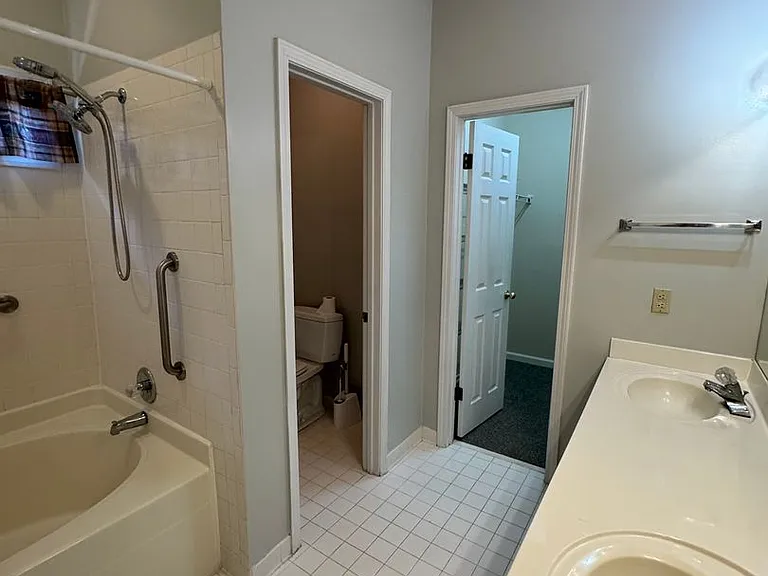 1450 Crenshaw Pl S — Photo 12