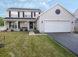 1467 Foxmoor Ln, Elgin, IL 60123