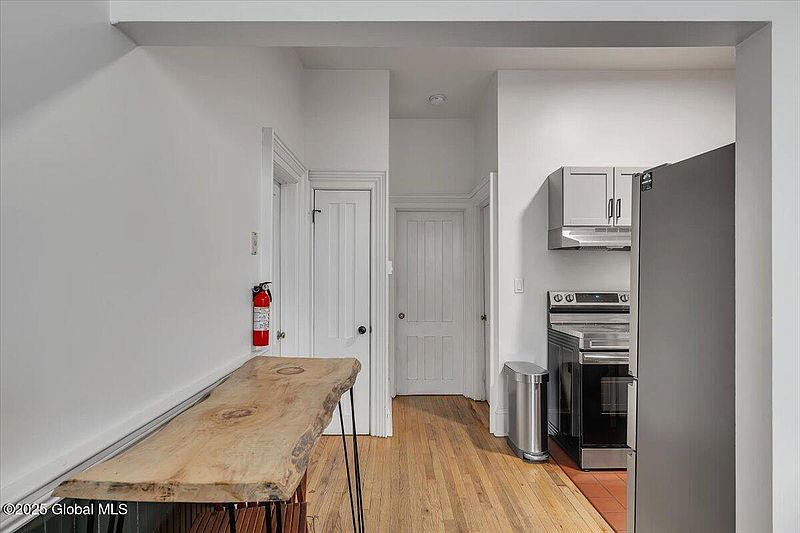 5th image of 116 Philip Street