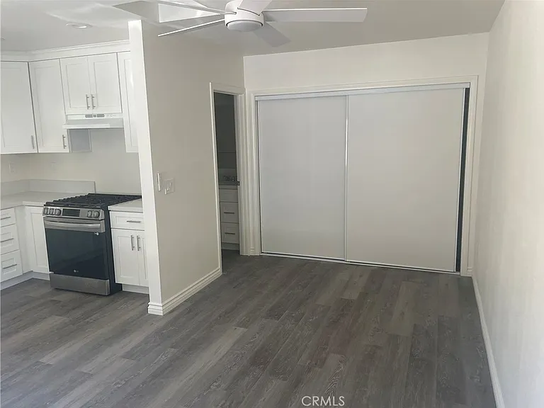 823 W Courtland Dr — Photo 8