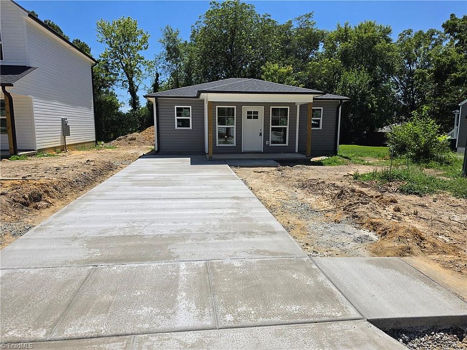 1st image of 1400 Leonard Ave