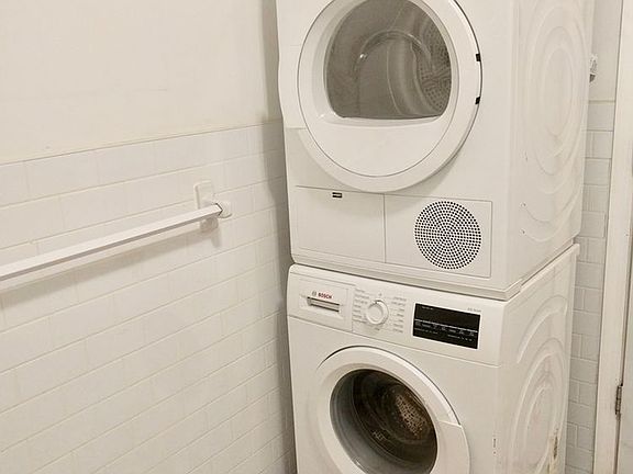 4th image of 500 Ocean Ave APT 1A