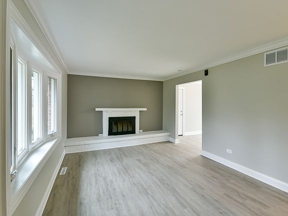 2nd image of 301 Hazelwood Dr