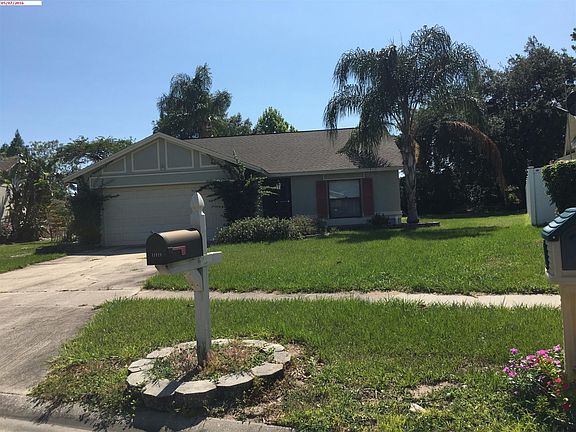 4th image of 11928 Desmar Ct