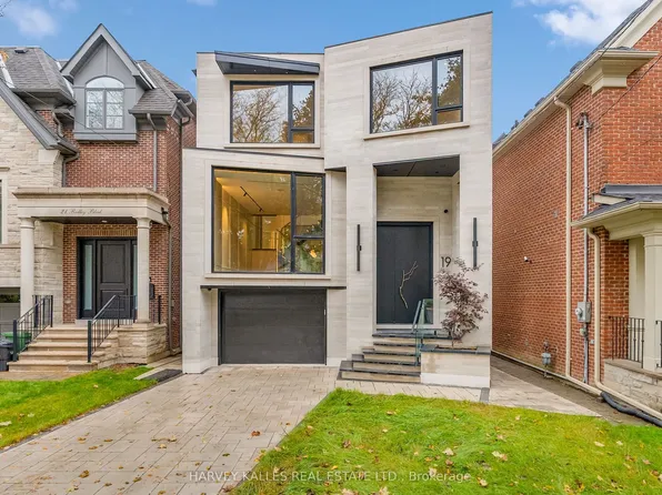 19 Ridley Blvd, Toronto, ON M5M 3L1