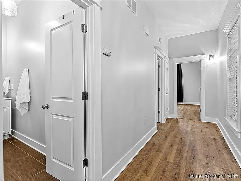 1744 Ekin Ave — Photo 26