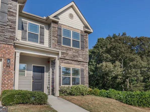 5217 Carrie Dr, Morrow, GA 30260