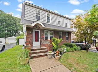 30 Englewood Ave, Teaneck, NJ 07666