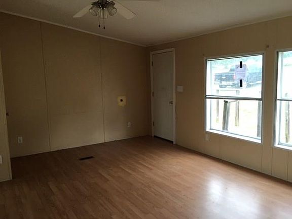 3rd image of 7027 Hideaway Ln