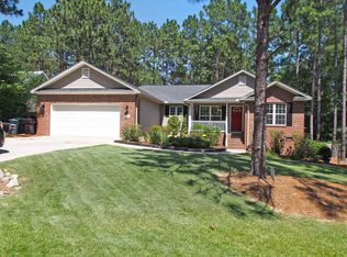 415 Sandhills Cir, Pinehurst, NC 28374