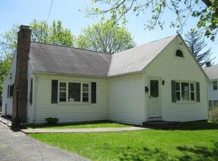 245 Sand Springs Rd, Williamstown, MA 01267