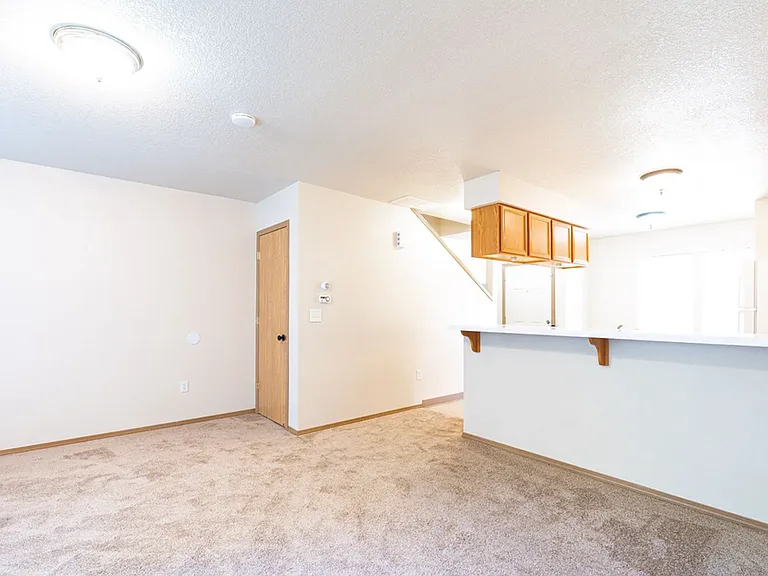 18312 SE Abernethy Ln #B — Photo 3