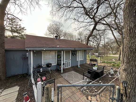 5th image of 185 Bentwood Dr