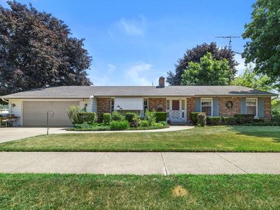8107 17th AVENUE, Kenosha, WI, 53143