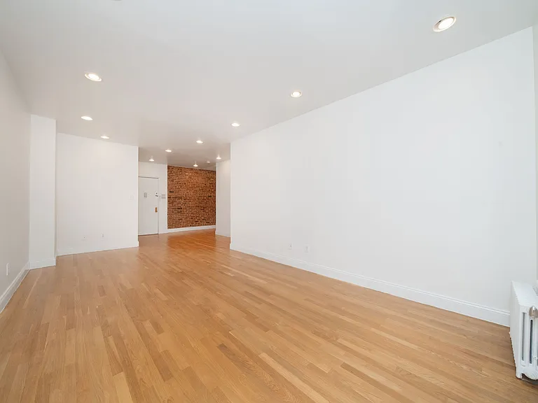 659 W 162nd St #28 — Photo 9
