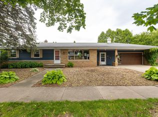 1318 W Frances St, Appleton, WI 54914