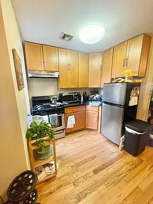 Rented by Hagstrom Management Inc | media 1