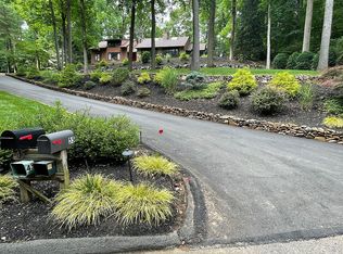 55 Dug Way, Watchung, NJ 07069
