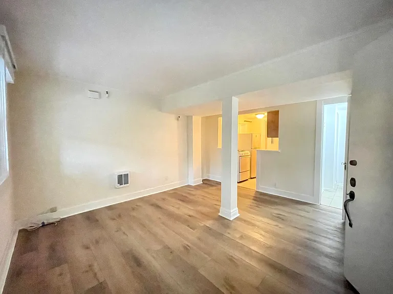 2632 Larkin St #203R — Photo 2