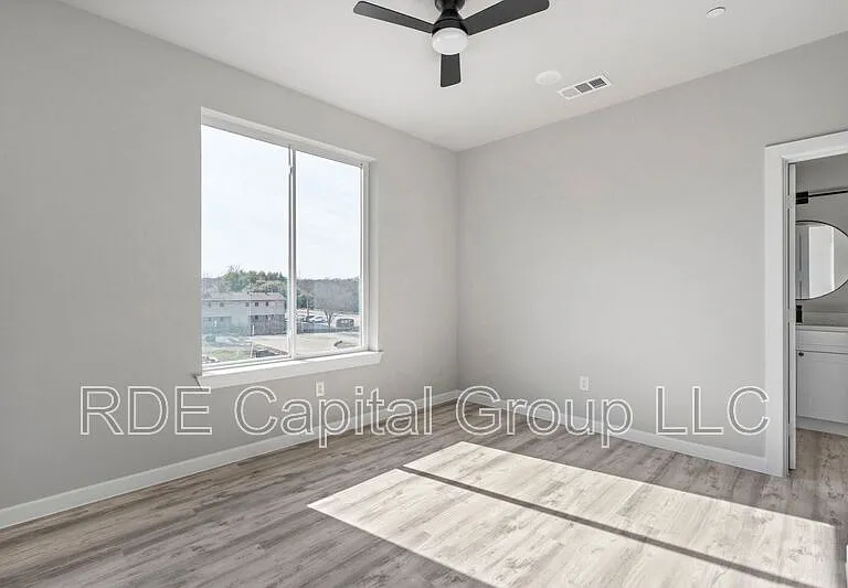 948 Corinth Street Rd #6 — Photo 21