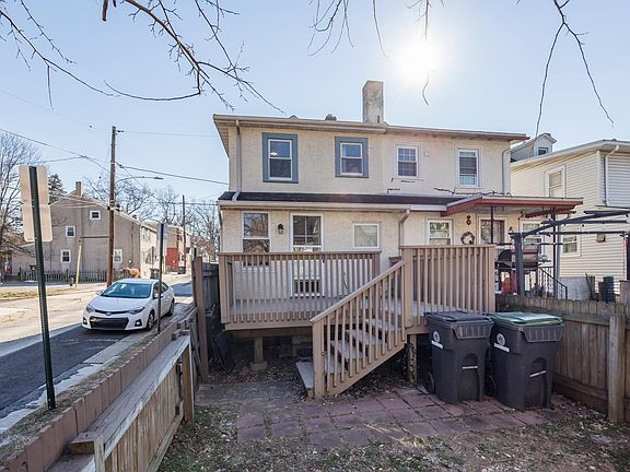 3rd image of 26 E Morgan St