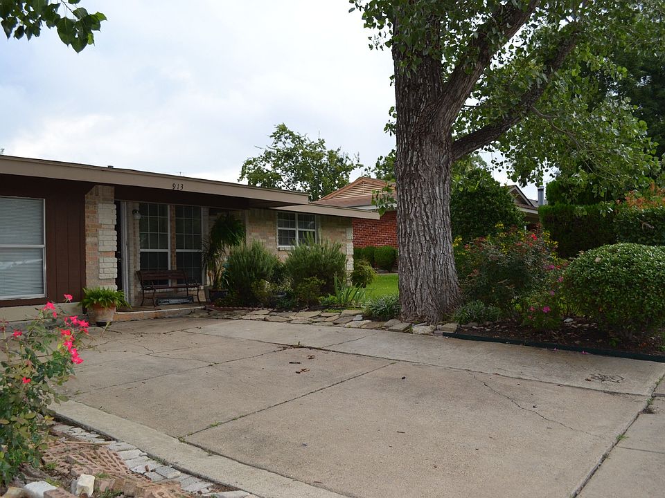 1st image of 913 E Daugherty Dr