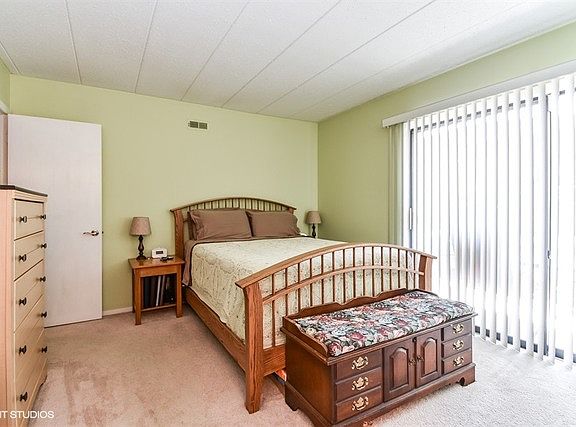 5th image of 14624 Scarborough Ct APT G4