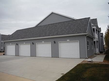 Exterior Garage