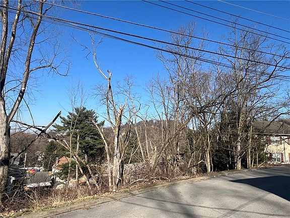 4th image of 325 Glaser Ave
