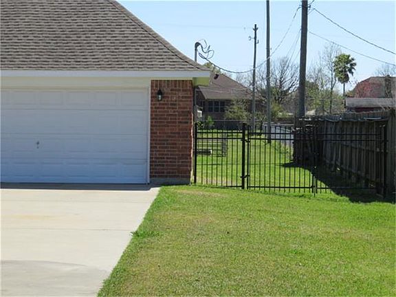 4th image of 1819 Lafayette Ln