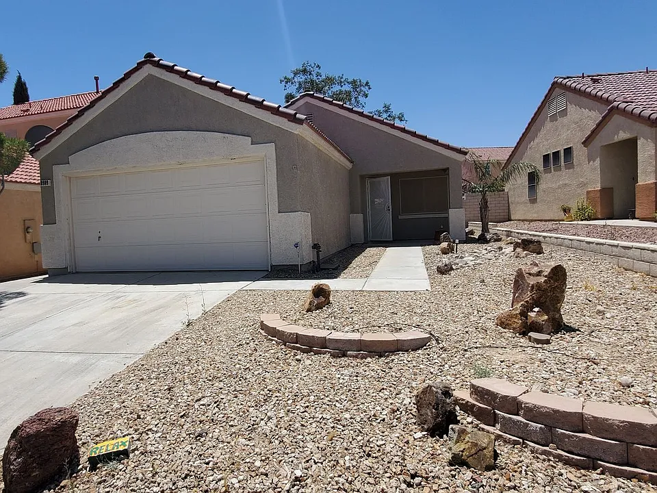 8909 Colorful Pines Ave