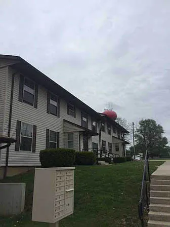 310 Spruce St — Photo 3